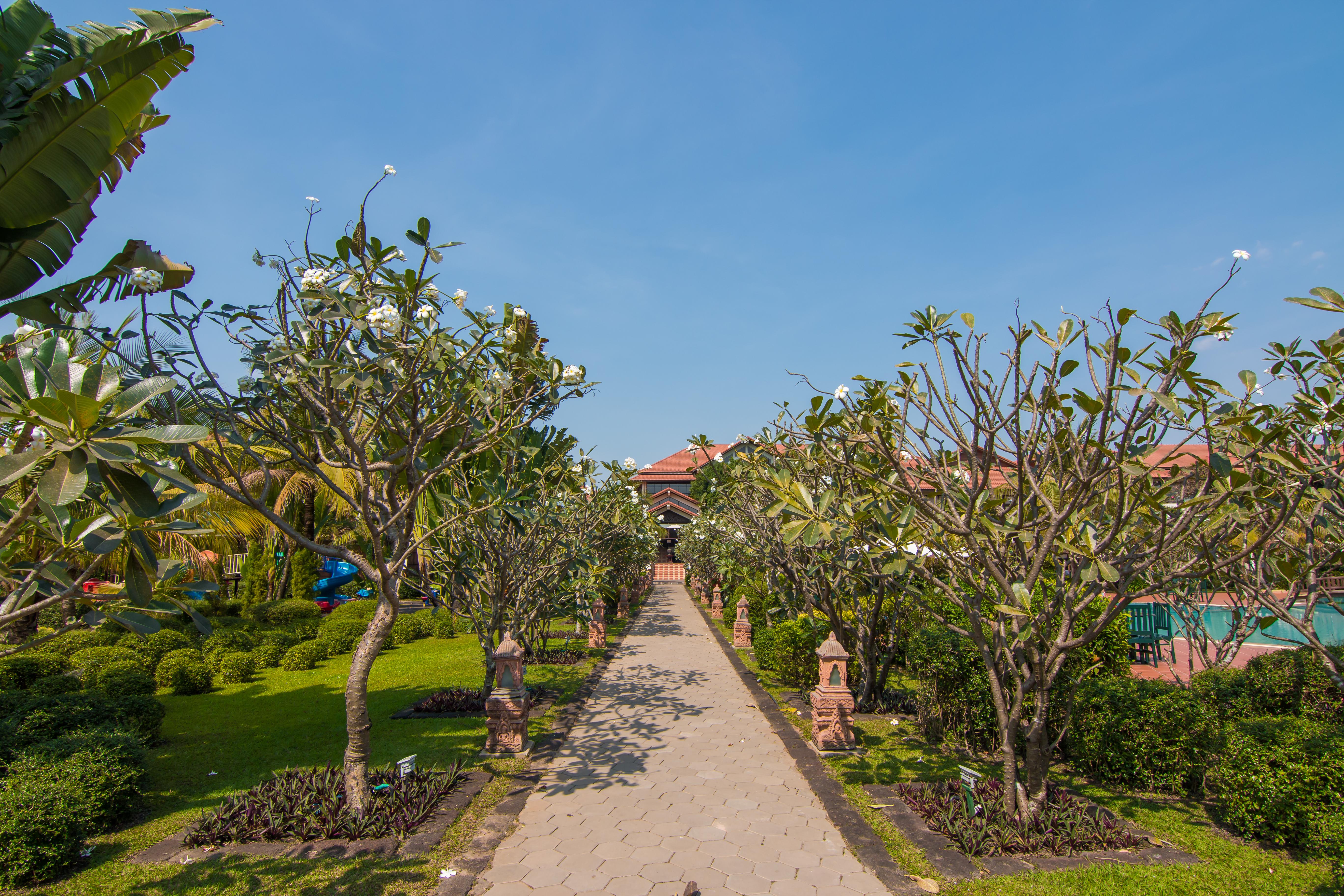 Angkor Palace Resort & Spa Сиемрип Экстерьер фото